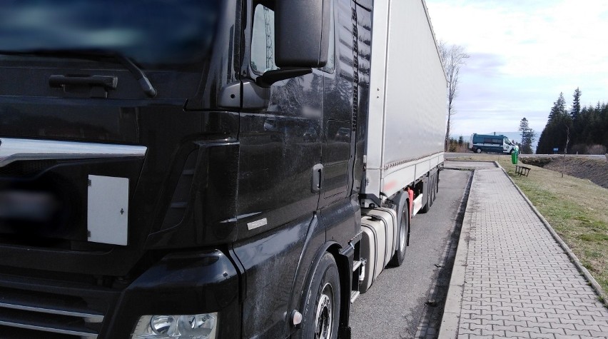 Nietrzeźwego kierowcę białoruskiej ciężarówki zatrzymali do...
