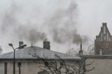 Walka o czyste powietrze w Łodzi. Rusza nabór wniosków o dotacje na wymianę "kopciuchów". Gdzie się zgłosić?  