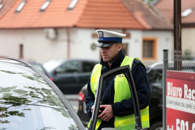 Policjanci przeprowadzili akcję "Zielona strzałka" na skrzyżowaniu ulic Lwowskiej z Wrocławską w Zielonej Górze.