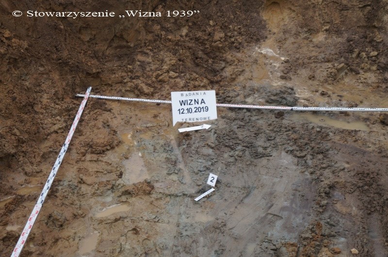 W Wiźnie odnaleziono ludzkie szczątki. "To dowody niemieckiej zbrodni " informuje Dariusz Szymanowski [zdjęcia]
