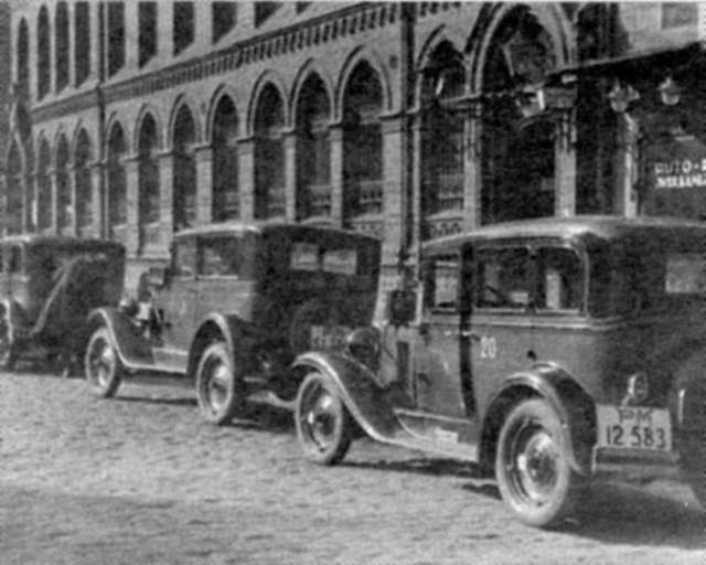 Toruńskie taksówki 104 lata temu wyruszyły w trasę z postoju przy Rynku Staromiejskim