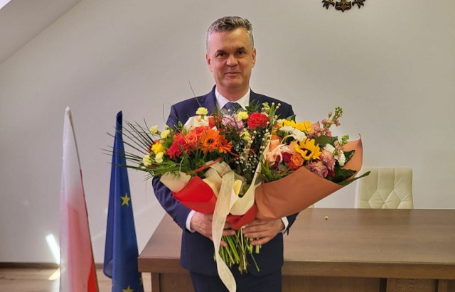 Sławomir Kowalczyk już oficjalnie objął stanowiska burmistrza miasta i gminy Opatowiec na kolejną kadencję