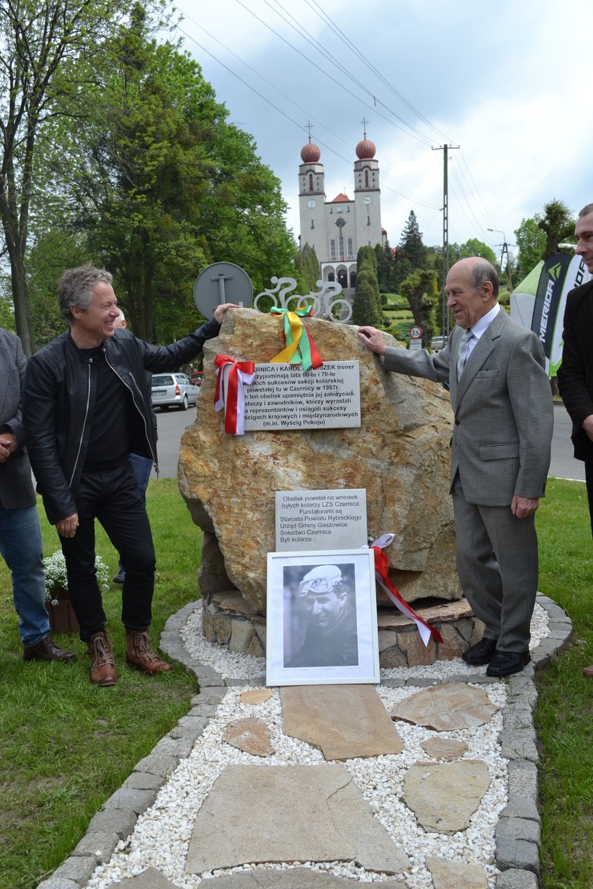 W Czernicy odsłonięto obelisk upamiętniający legendarnego...