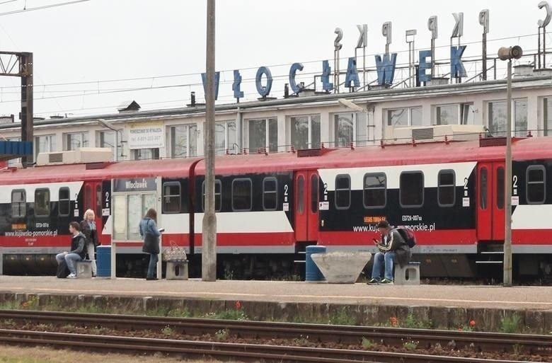 Kolejarze z Polregio chcą 700 zł podwyżki. Ostrzegają, że...