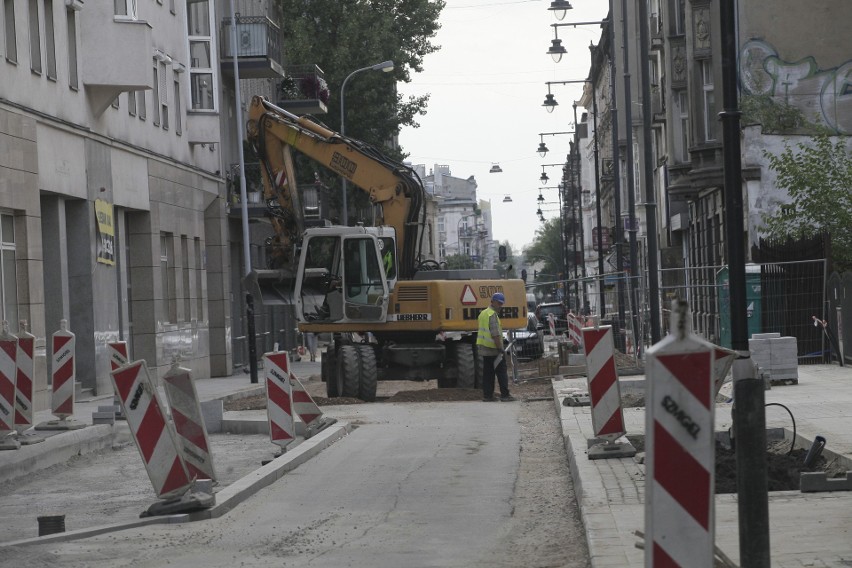 Ulica Nawrot tylko w połowie będzie wkrótce gotowa. Jeden z odcinków otworzą dopiero w październiku