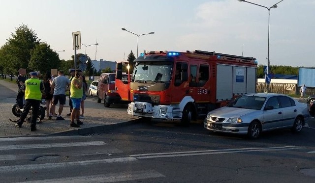 Wypadek na skrzyżowaniu Maratońskiej i Dębowej miał miejsce w sobotę około godziny osiemnastej.