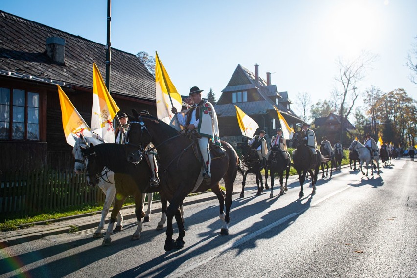 Zakopane. Góralskie banderia konna i procesja pod Giewontem [ZDJĘCIA]