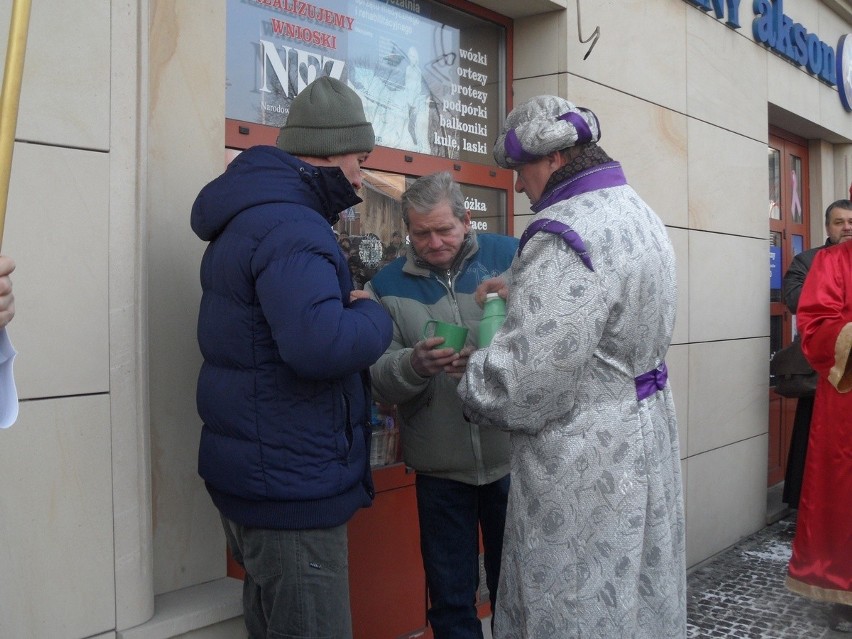 Jaworzno: orszak Trzech Króli na rynku. Nie było Świętej Rodziny... [ZDJĘCIA]