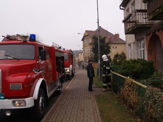 W gaśniczych akcjach w Barwicach brały udział jednostki PSP w Szczecinku oraz miejscowa ochotnicza straż.