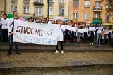 Protest studentów medycyny na Rynku Kościuszki [ZDJĘCIA]