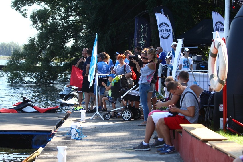 Music and Water Festival Rybnik 2016 O godz. 15.00 nad...