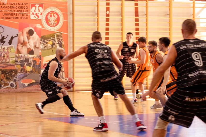 Tur Basket Bielsk Podlaski wskoczył w drugoligowej tabeli na...