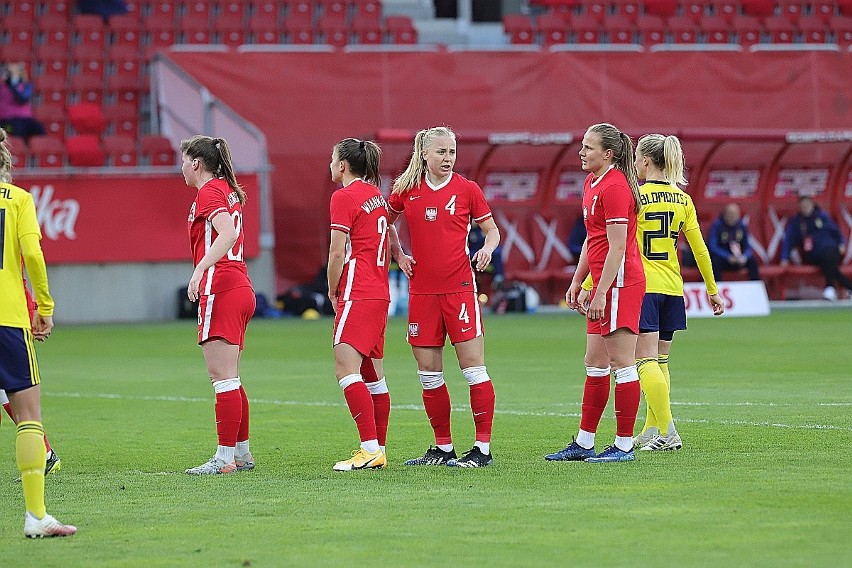 Futbol kobiet.  Po spotkaniu Polska - Szwecja.  Dobry mecz łodzianek