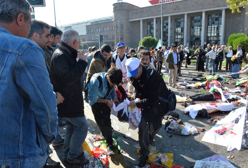Atak terrorystyczny w stolicy Turcji. Wybuch pod dworcem w Ankarze zabił co najmniej 86 osób