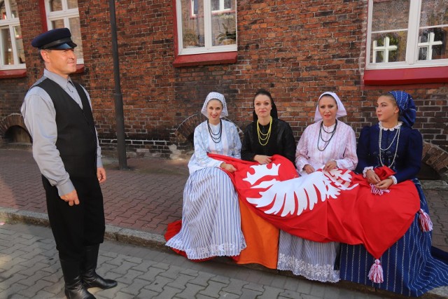 Zespół Śląsk na katowickim Nikiszowcu.