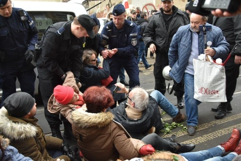 Marsz upamiętniający Żołnierzy Wyklętych został dziś ok....