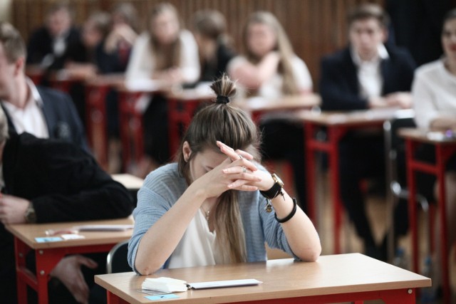 WYNIKI MATUR. Od 3 lipca można sprawdzać w internecie wyniki matur. Zobacz, czy zdałeś. Dowiedz się, jak poszła Ci Matura 2018. Tutaj znajdziesz wszystkie informacje dotyczące tego, kiedy i gdzie sprawdzić można wyniki matur 2018.