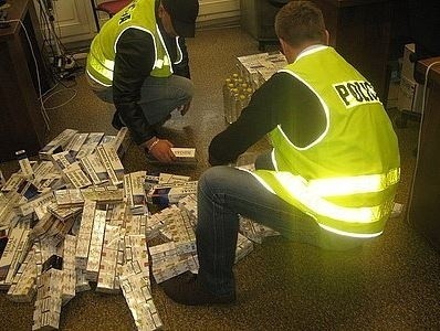 Sosnowiec: policjanci przejęli 30 tysięcy nielegalnych papierosów [ZDJĘCIA, WIDEO]