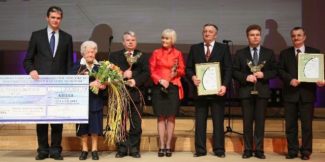 Laureaci piątej edycji nagrody "Świętokrzyska Victoria&#8221;.