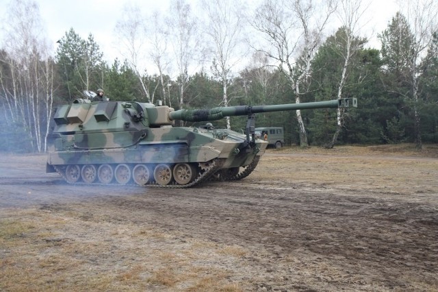 Polska przeszkoliła także stu ukraińskich artylerzystów z obsługi armatohaubic KRAB
