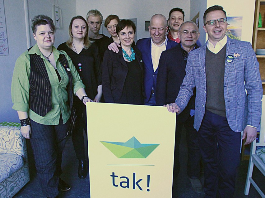 Członkowie Koalicji TAK! w swej siedzibie w OFF Piotrkowska