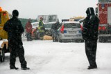 Wypadek na drodze Wrocław - Kłodzko. 3 samochody i autobus z uczniami