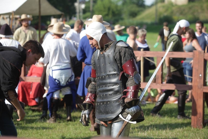 Turniej rycerski "Bitwa pod Siewierzem". Zobacz średniowieczną wioskę [ZDJĘCIA]