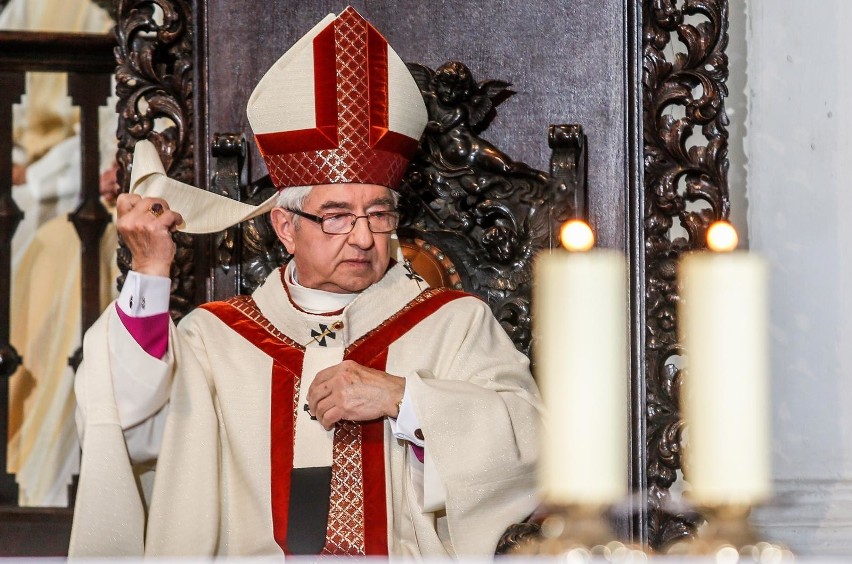 Prokuratura nie rozpocznie śledztwa w sprawie abp. Głódzia....