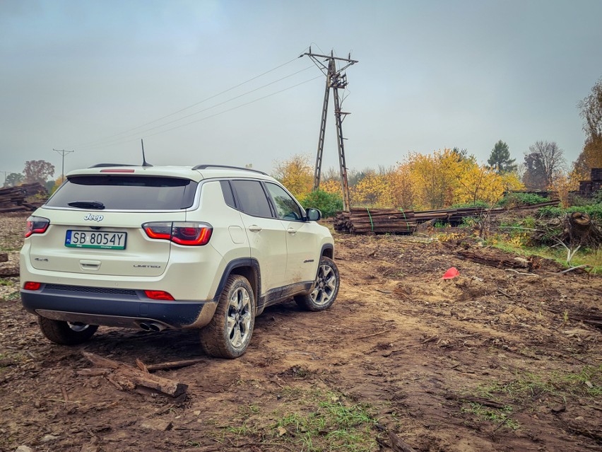 Jeep Compass nie jest wymuskanym, modnym crossoverem, tylko...