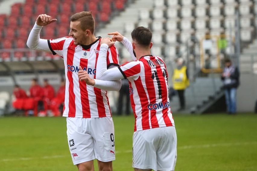 Cracovia. Michał Helik: Będziemy gonić tego króliczka aż go złapiemy. Mamy chłodne głowy, nikt nie krzyczy, że rozjedziemy rywali walcem