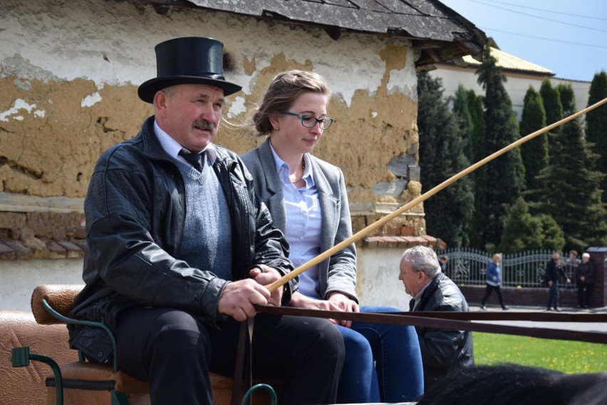 Procesja konna w Raciborzu odbyła się w Wielkanocny...