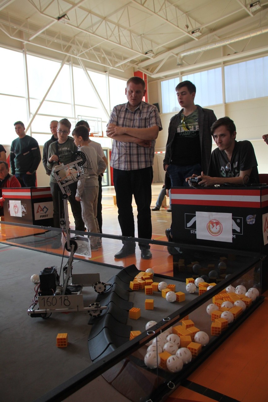 Turniej robotyczny FIRST na Politechnice Lubelskiej (ZDJĘCIA)