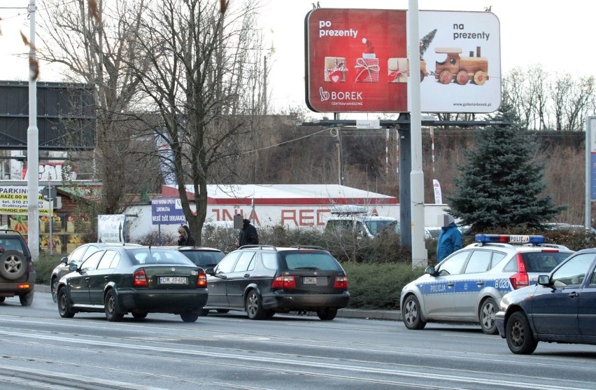 Zderzenie trzech aut na Grabiszyńskiej