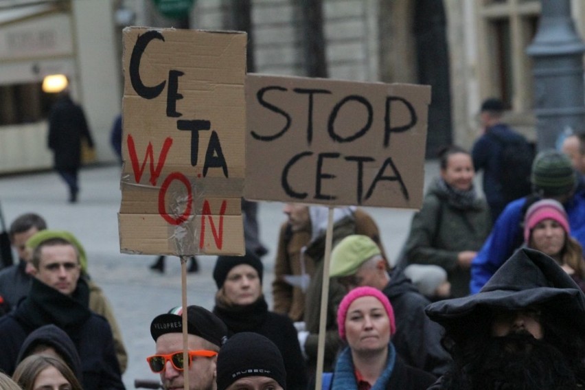 Protest na Rynku przeciwko TTIP i CETA