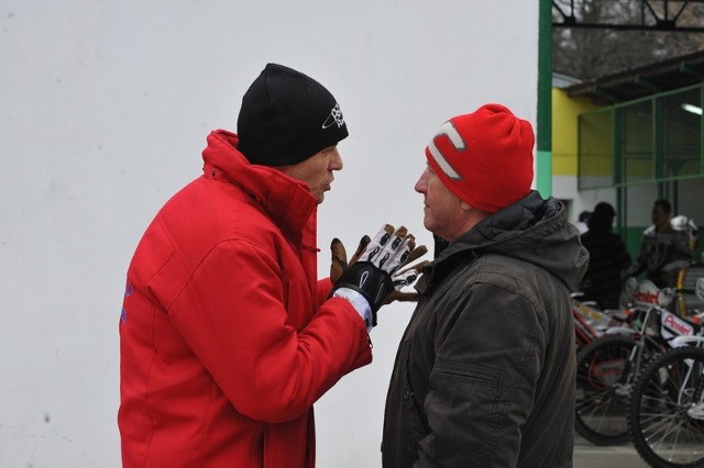 Piotr Protasiewicz i Marek Cieślak spotkali się przed sezonem na treningu w Zielonej Górze. "PePe&#8221; jeszcze nie był pewien, że tak dobrze go zacznie, a trener Atlasu sporo sobie obiecywał po nowych zawodnikach.