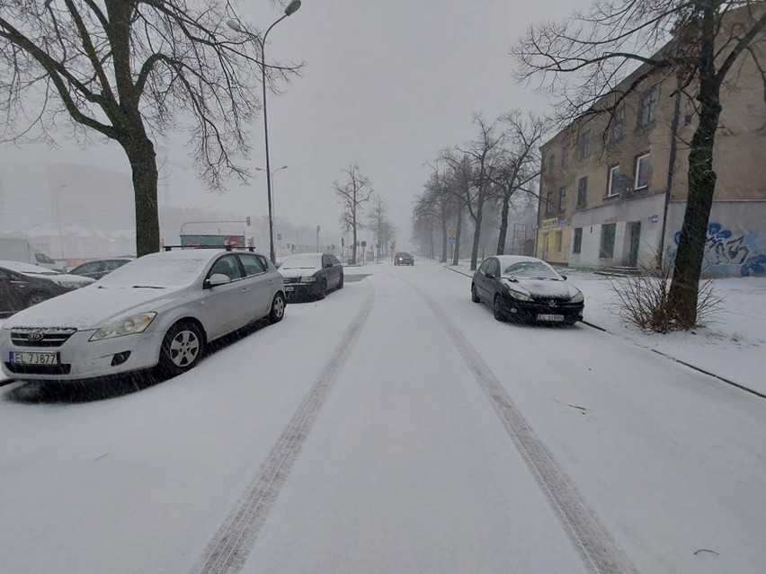 Załamanie pogody. Burza śnieżna w Łodzi ZDJĘCIA              