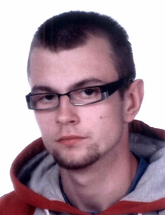Mateusz Olszewski zaginął trzy tygodnie temu. Szuka go policja i znajomi. (zdjęcia)