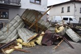 Trąba powietrzna w Dobrzycy zniszczyła 50 domów. Potrzebna pomoc dla poszkodowanych