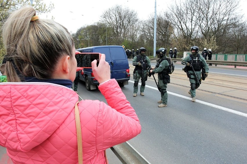 Kibice z Warszawy dotarli do Szczecina około godz. 16.30