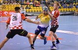 Piłkarze ręczni KS Kielce wygrali z Chrobrym Głogów na inaugurację Orlen Superligi 44:24. Wzruszający gest trenera przed meczem