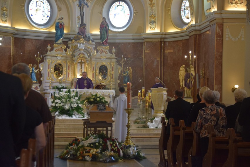 Pogrzeb śp. Andrzeja Balcarczyka w Tychach. Był dyrektorem...