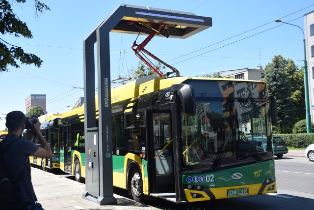 Elektrobus w TychachZobacz kolejne zdjęcia. Przesuwaj zdjęcia w prawo - naciśnij strzałkę lub przycisk NASTĘPNE