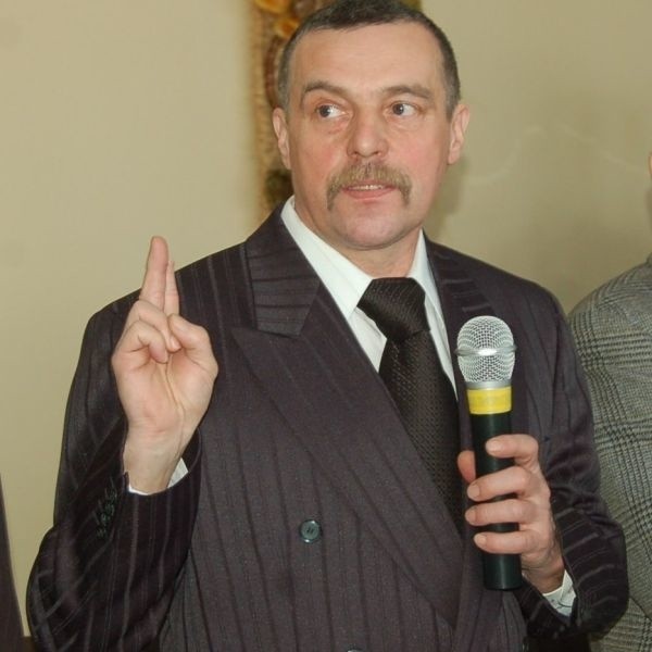 Zdzisław Ostrowski na środowej sesji złożył uroczyste ślubowanie.