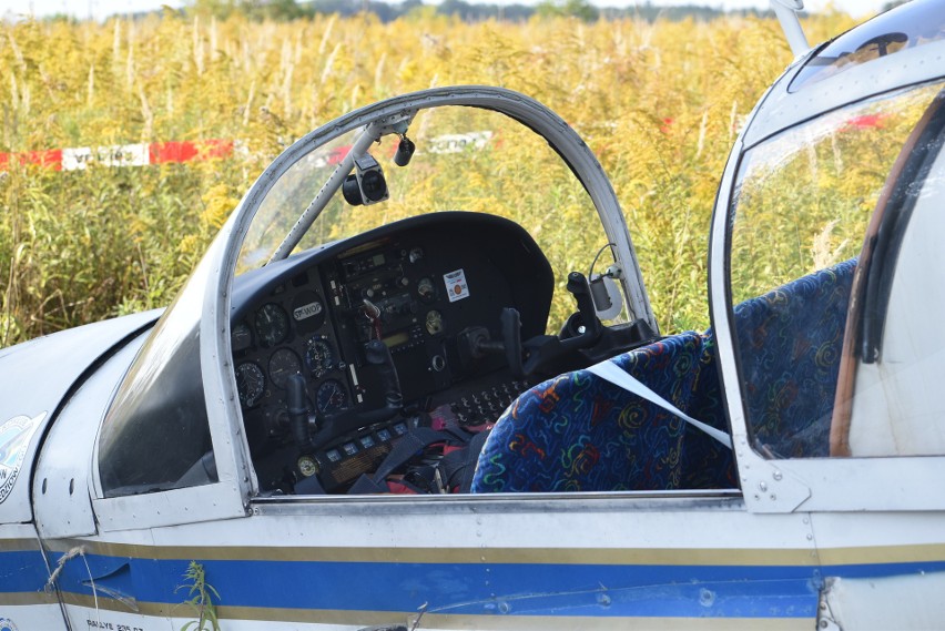 Wypadek samolotu w Lubinie na Dolnym Śląsku. Lądowanie awaryjne zakończyło się w polu