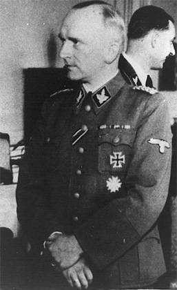 Geibel z zawodu był policjantem. Do NSDAP wstąpił w 1931...