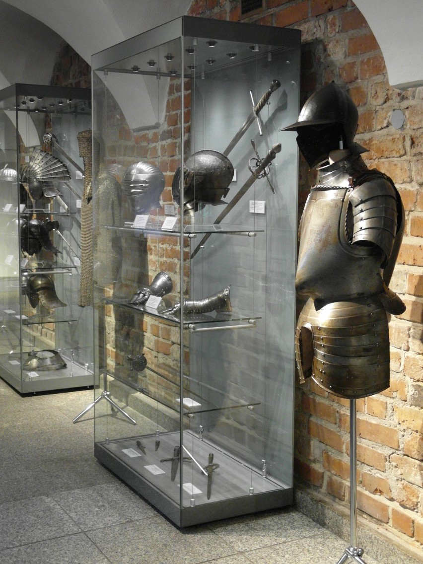 Wystawa "Broń dawna" w Muzeum Militariów