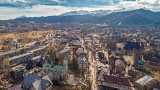 Zaskakujące Zakopane. 9 zdumiewających ciekawostek o stolicy Tatr. Skąd nazwa Zakopane, czym była Rzeczpospolita Zakopiańska?