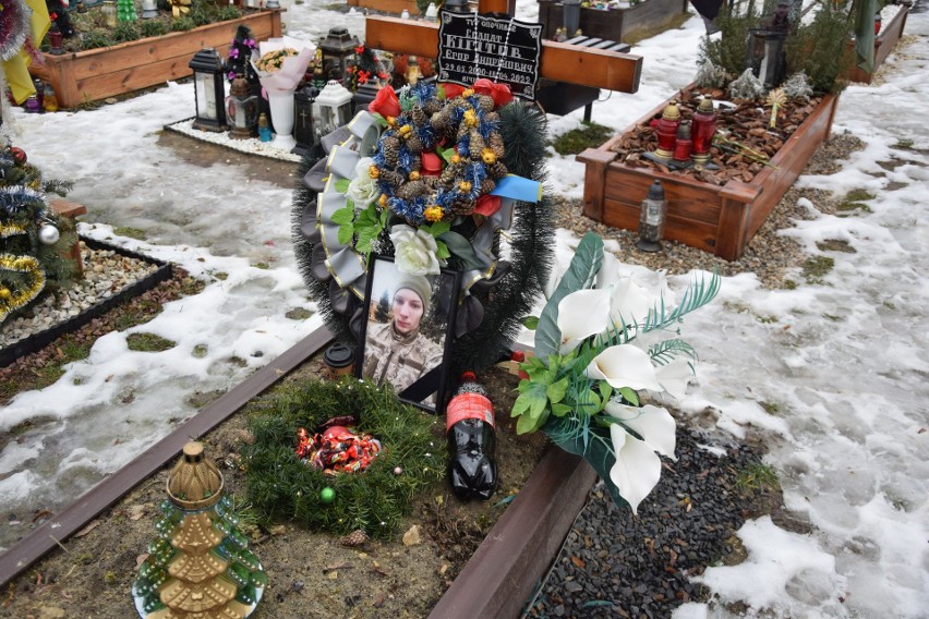 Tragedię wojny najdobitniej widać na cmentarzu we Lwowie. Są...