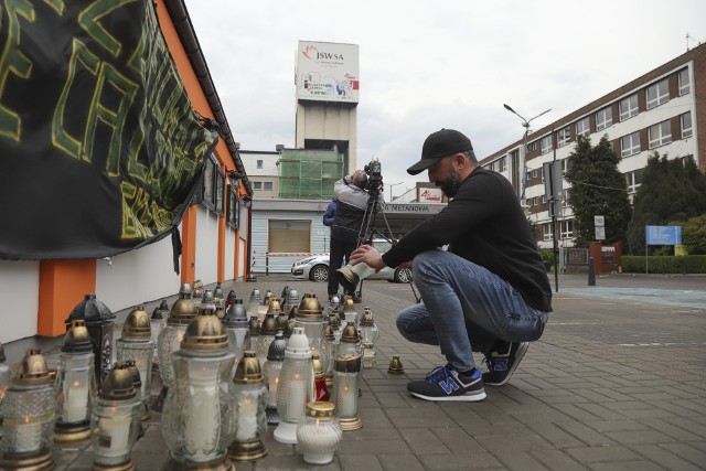 Wstrząs w KWK Zofiówka: w rejon tąpnięcia 900 metrów pod ziemię zjechało 34 ekspertówZobacz kolejne zdjęcia. Przesuwaj zdjęcia w prawo - naciśnij strzałkę lub przycisk NASTĘPNE