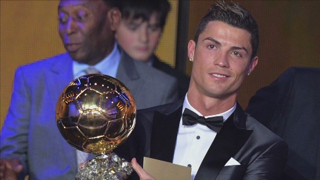 Cristiano Ronaldo po raz trzeci w swojej karierze został laureatem plebiscytu Złota Piłka dla najlepszego piłkarza minionego roku